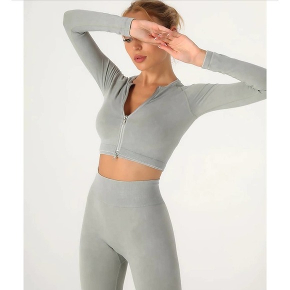 NEW Yumsun workout set size large Green - Picture 1 of 6